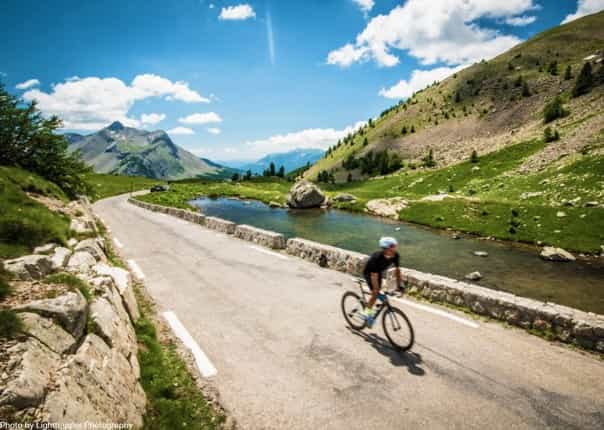 smooth-flat-alp-track-france-raid-alpine-road-cycling-holiday.jpg