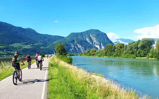 Via Claudia route by the lake